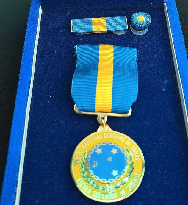 Professora Danielle Jacon Ayres Pinto (PPGRI/UFSC) recebe Medalha do Mérito Marechal Cordeiro de Farias